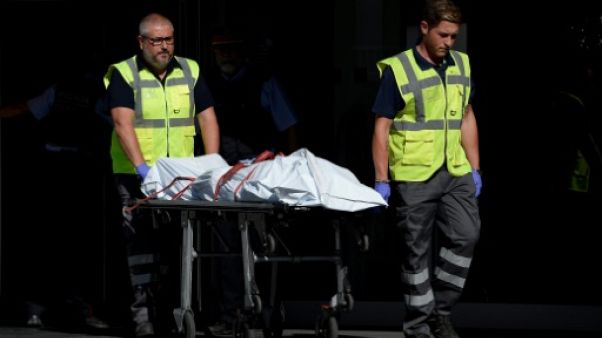 La police considère "terroriste" une attaque au couteau dans un commissariat La police considère "terroriste" une attaque au couteau dans un commissariat