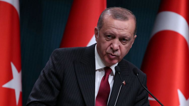 Erdogan invokes patriotism, Islam as lira remains under pressure