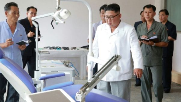 Corée du Nord: Kim critique le système de santé Corée du Nord: Kim critique le système de santé