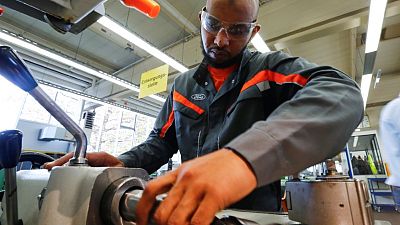 مزيد من اللاجئين يعثرون على وظائف في ألمانيا