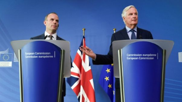 Brexit: l'UE et le Royaume-Uni s'engagent à négocier "en continu" Brexit: l'UE et le Royaume-Uni s'engagent à négocier "en continu"