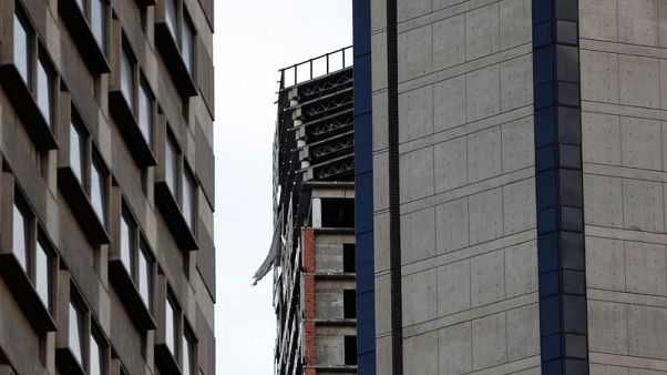 Powerful quake hits Venezuela coast, damage limited Powerful quake hits Venezuela coast, damage limited