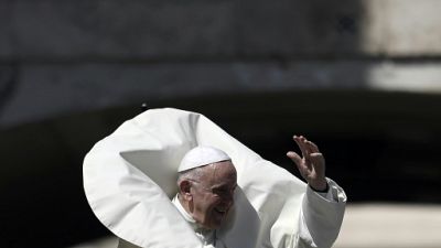 Le pape François sur la place Saint-Pierre au Vatican, le 12 août 2018