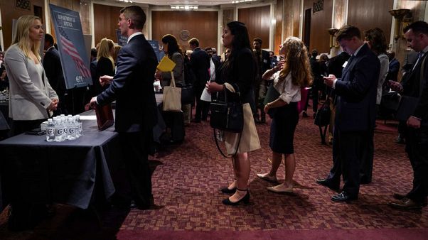 Drop in U.S. jobless claims points to labour market strength Drop in U.S. jobless claims points to labour market strength