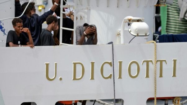 Italie: Salvini arc-bouté sur son refus de débarquer des migrants Italie: Salvini arc-bouté sur son refus de débarquer des migrants