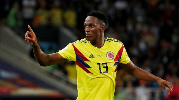 Mina and Gomes at least three weeks away from Everton debut, Silva says Mina and Gomes at least three weeks away from Everton debut, Silva says