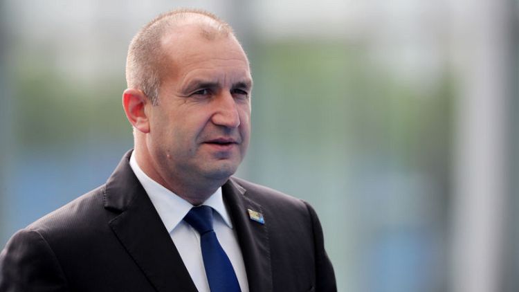 Bulgarian president criticises defence officials over U.S. visit