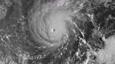Le puissant ouragan Lane, le 22 août 2018, se dirige vers Hawaï