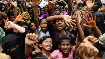"Jour noir" dans les camps rohingyas, un an après l'exode de Birmanie