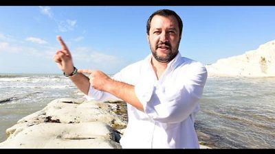 Migranti: Salvini denunciato a Treviso