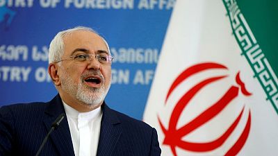 ظريف: إيران تنتظر ضمانات أوروبية بشأن بيع النفط والعلاقات المصرفية