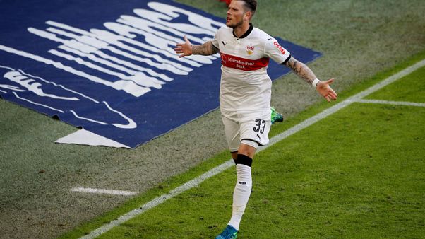 فولفسبورج يصعق شالكه 2-1 بهدف الفوز في اللحظات الأخيرة فولفسبورج يصعق شالكه 2-1 بهدف الفوز في اللحظات الأخيرة