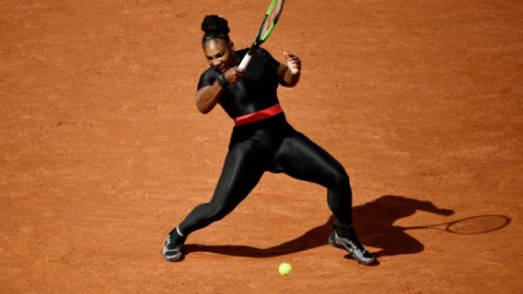 Serena Williams lors du premier tour de Roland-Garros le 29 mai 2018