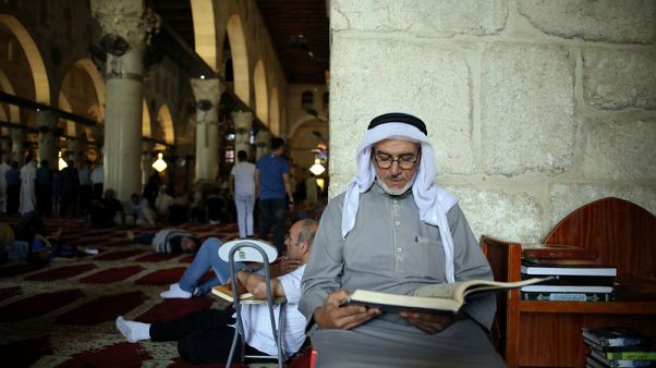 دائرة أوقاف القدس تحذر إسرائيل من أي قرار يمس بإسلامية المسجد الأقصى دائرة أوقاف القدس تحذر إسرائيل من أي قرار يمس بإسلامية المسجد الأقصى
