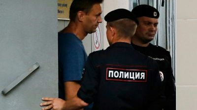 L'opposant russe Navalny interpellé et blessé légèrement