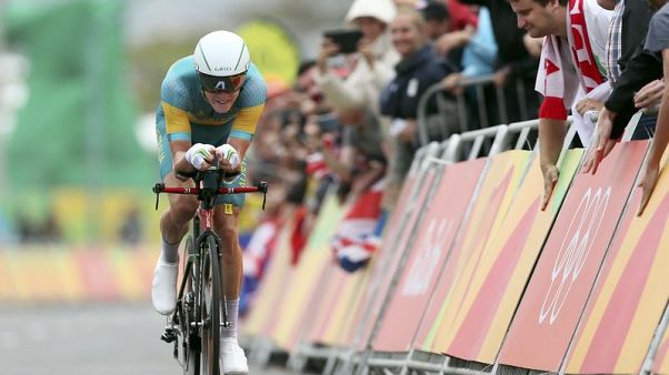 Dennis takes red on day one of Vuelta Dennis takes red on day one of Vuelta