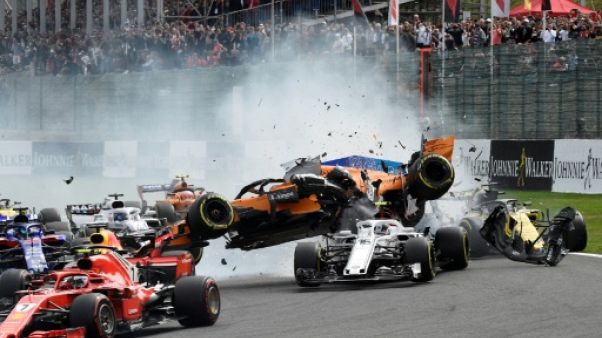 GP de Belgique: abandon d'Alonso, Hülkenberg et Leclerc après un gros crash au départ GP de Belgique: abandon d'Alonso, Hülkenberg et Leclerc après un gros crash au départ