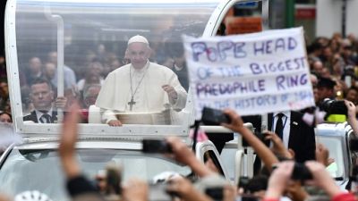 L'hypothèse d'une cabale ultra-conservatrice contre le pape
