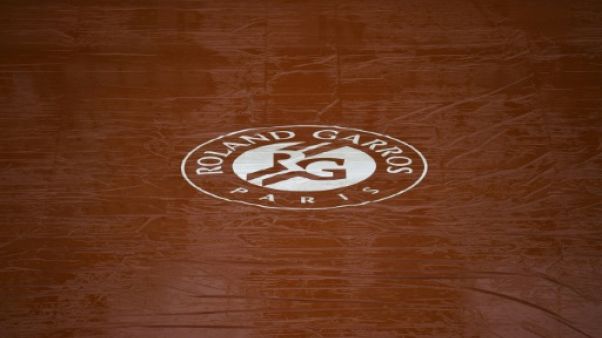 Tennis: les organisateurs réclament un peu de tenue à Roland-Garros Tennis: les organisateurs réclament un peu de tenue à Roland-Garros