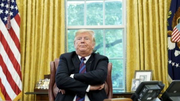 Trump met en garde Google, Twitter et Facebook Trump met en garde Google, Twitter et Facebook