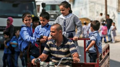 Les enfants palestiniens reprennent l'école malgré les coupes budgétaires américaines