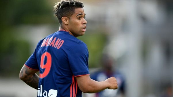 Transfert: Lyon laisse partir Mariano au Real Madrid, courtise Moussa Dembélé et Pépé Transfert: Lyon laisse partir Mariano au Real Madrid, courtise Moussa Dembélé et Pépé