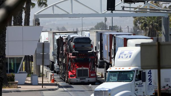 Mexico-U.S. accords include Mexican auto export cap - sources Mexico-U.S. accords include Mexican auto export cap - sources