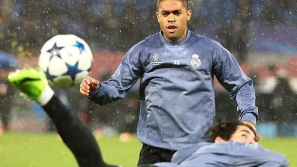ريال مدريد يستعيد مهاجمه ماريانو من أولمبيك ليون ريال مدريد يستعيد مهاجمه ماريانو من أولمبيك ليون
