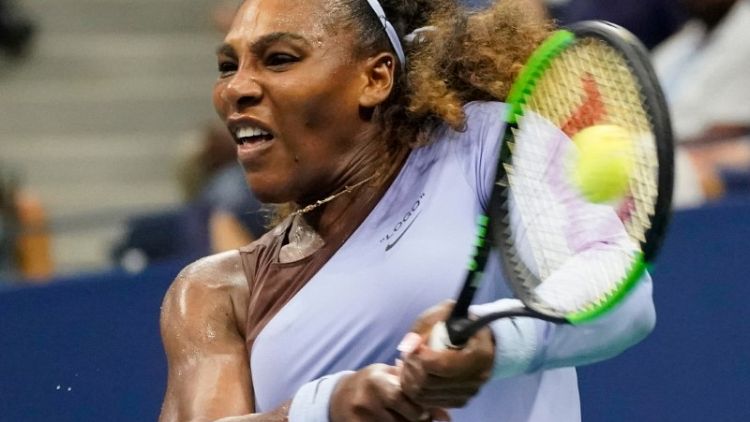Serena sees off Witthoeft to set up Venus clash