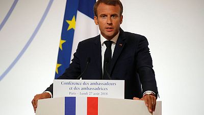فرنسا: الاتحاد الأوروبي يحتاج لعلاقات استراتيجية مع روسيا بشأن الدفاع