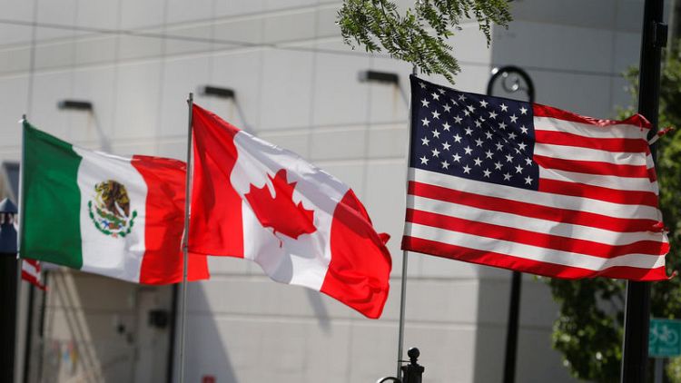 U.S., Canada make late-night push for NAFTA; no deal yet