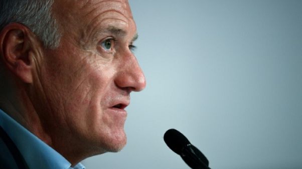 Bleus: Deschamps convoque tous les champions du monde, sauf Mandanda Bleus: Deschamps convoque tous les champions du monde, sauf Mandanda