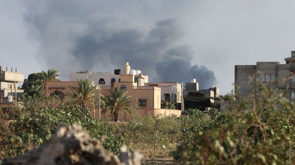 ليبيا تنقل مهاجرين حوصروا في اشتباكات طرابلس بمساعدة الأمم المتحدة ليبيا تنقل مهاجرين حوصروا في اشتباكات طرابلس بمساعدة الأمم المتحدة
