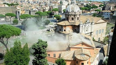 Crollo tetto chiesa al Foro romano