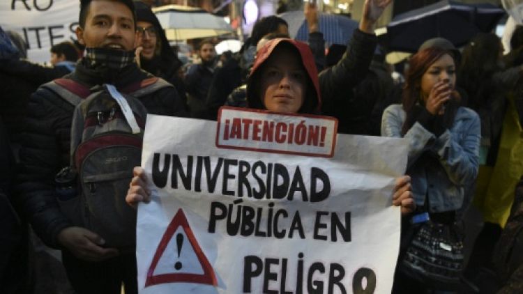 Argentine: manifestation contre les coupes budgétaires à l'université