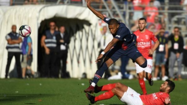 Rouge de Mbappé: "Il va devoir gérer", commente Deschamps Rouge de Mbappé: "Il va devoir gérer", commente Deschamps