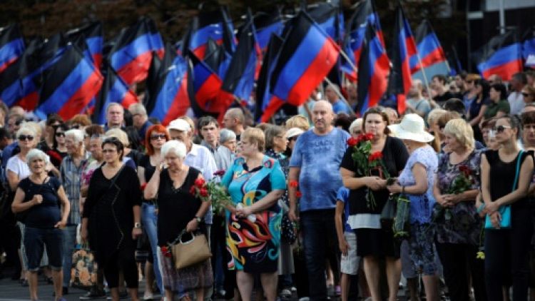 Donestk rend hommage à son "président" assassiné