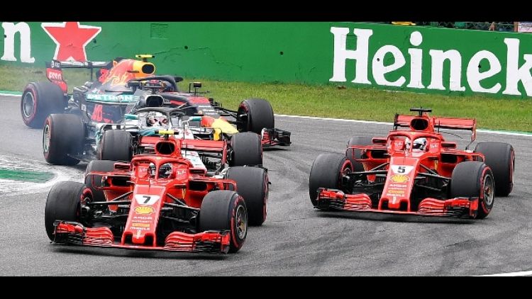Raikkonen in testa,Hamilton beffa Vettel