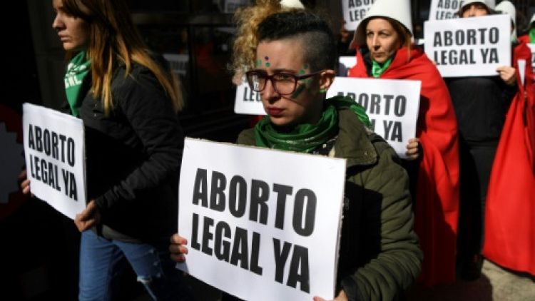 Avortement en Amérique latine, 4 voix, 4 situations