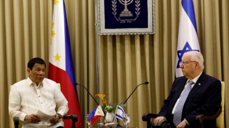 Le président israélien fait la leçon au président philippin sur Hitler