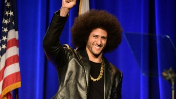 Colin Kaepernick, héros devenu paria en dénonçant les violences racistes Colin Kaepernick, héros devenu paria en dénonçant les violences racistes