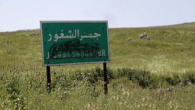الجيش السوري يقصف إدلب ومسلحو المعارضة يستعدون لهجوم الجيش السوري يقصف إدلب ومسلحو المعارضة يستعدون لهجوم