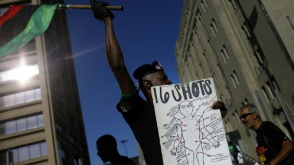 Procès sous tension à Chicago d'un policier blanc qui a tué un jeune noir Procès sous tension à Chicago d'un policier blanc qui a tué un jeune noir