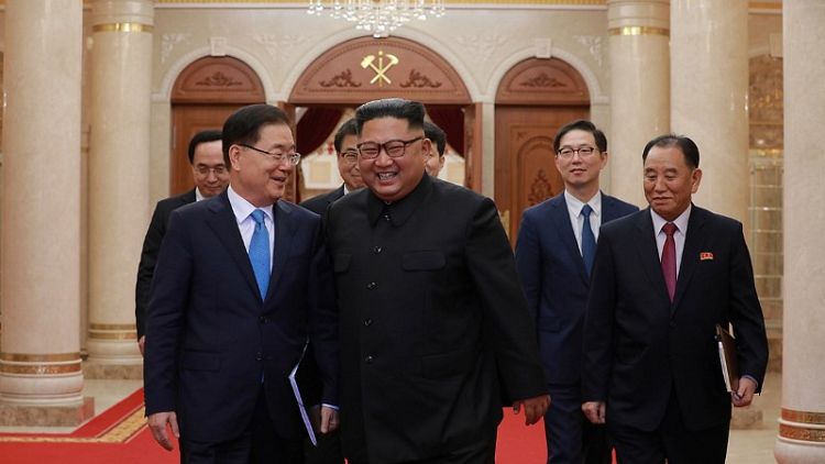 وكالة: زعيم كوريا الشمالية يقول إنه يجب تعزيز الجهود لنزع التسلح النووي