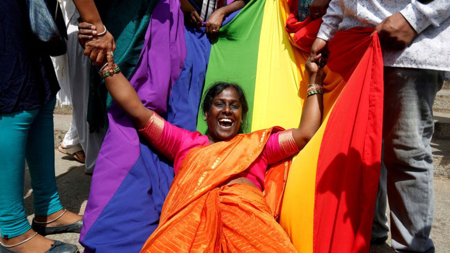 India throws out ban on gay sex, but challenges remain | Euronews