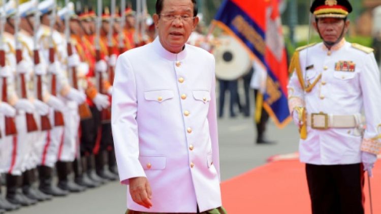 Cambodge: Hun Sen réélu sans surprise Premier ministre