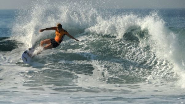 Surf: égalité hommes-femmes des primes sur le circuit mondial Surf: égalité hommes-femmes des primes sur le circuit mondial