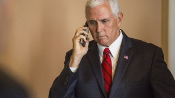 Pence n'est pas l'auteur de la tribune anonyme visant Trump Pence n'est pas l'auteur de la tribune anonyme visant Trump