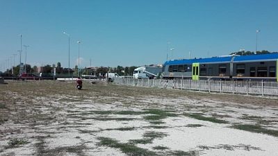 Mezzi su binari, treno fermo in tempo Mezzi su binari, treno fermo in tempo