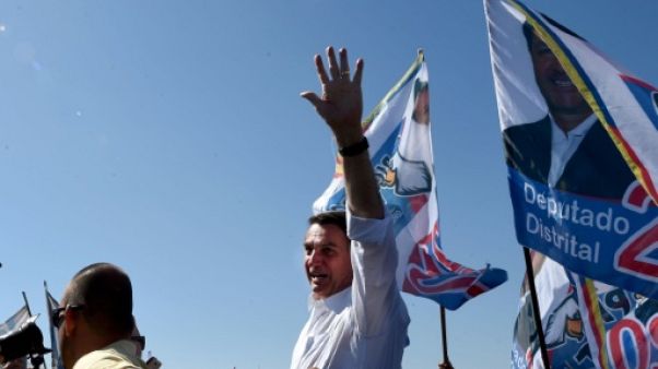 Brésil : le candidat d'extrême droite en tête des intentions de vote Brésil : le candidat d'extrême droite en tête des intentions de vote